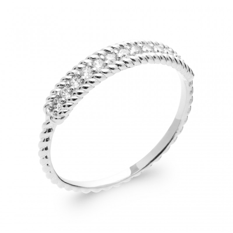 Bague en argent et oxydes de zirconium